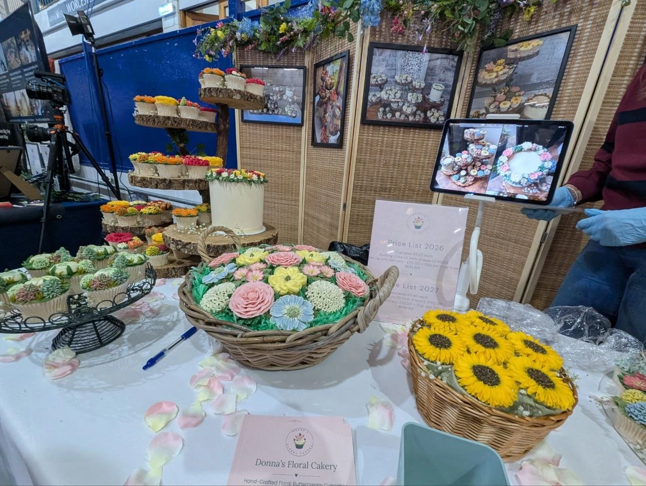 Donna’s Floral Cakery display at the Big South West Wedding Fair